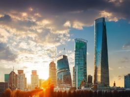 Страхование грузов: какие риски покрывает и как получить возмещение