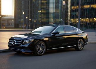 Аренда авто с водителем в Москве — когда выгоднее заказать, а не пользоваться такси или личным автомобилем?