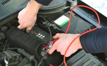 Машина не заводится: что делать? Прикурить автомобиль