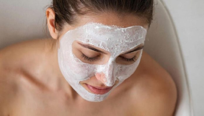 Что делать, если кожа шелушится и стянута